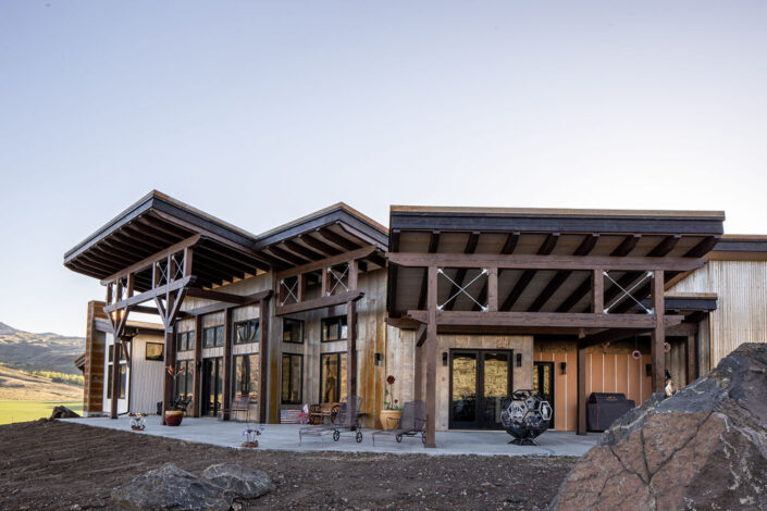 M&M Ranch – Back Terrace