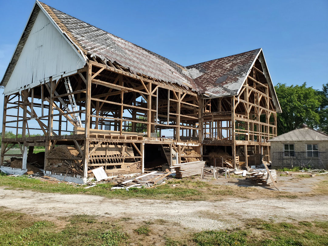 Bank Barn Lookout