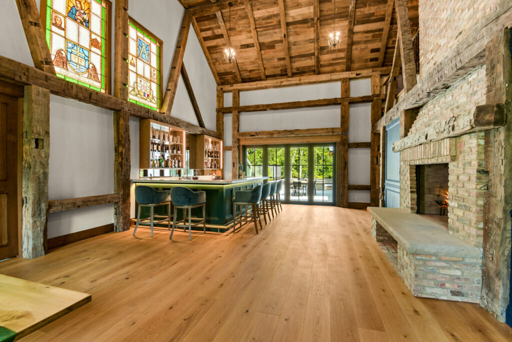 reclaiming building materials